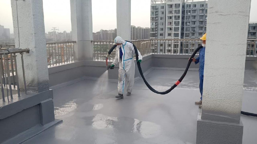 聚脲噴涂后起包怎么辦